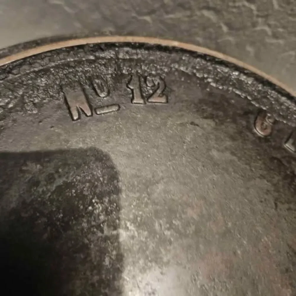 Vintage #12 Cast Iron Dutch Oven with Lid Piede-Selle Ardennes Fumay